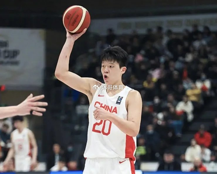 乐竞体育-男篮短训营阵容调整!曾凡博等三人增补入队 杨瀚森将于6月8日归队报到|深圳新世纪|王浩然|中国篮球之队|杨翰森|胡明轩_新浪体育_新浪新闻